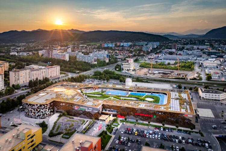 ALEJA Ljubljana zelena streha